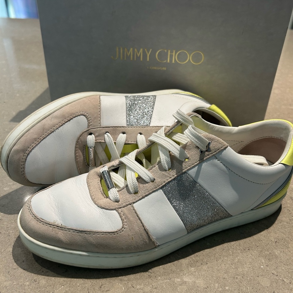 Sneakers in very good condition